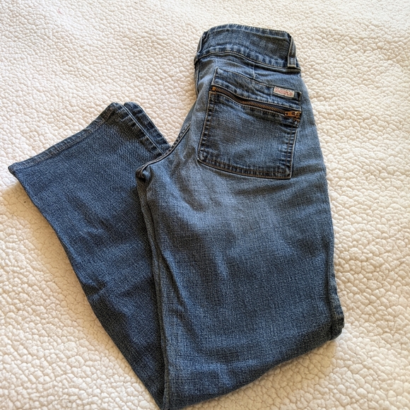 Guess Jeans - Picture 4 of 11